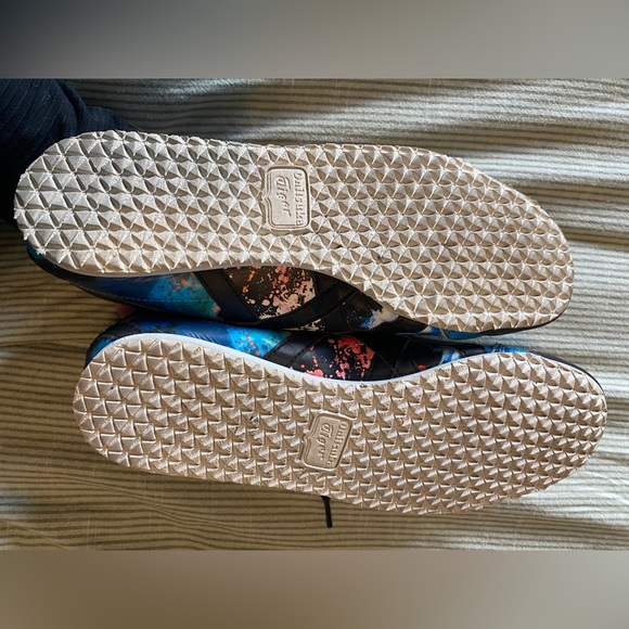 Asics Onitsuka Tiger Shoes - Picture 5 of 8